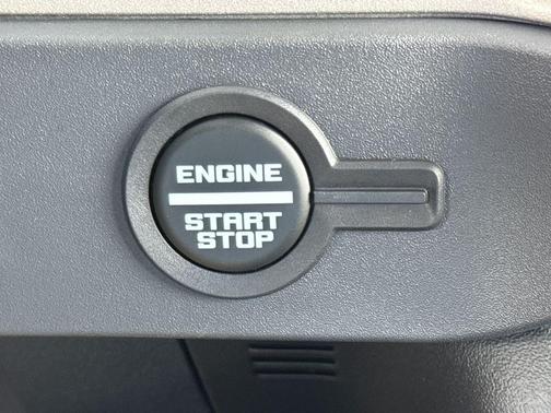 Avalanche 2026 Ford Bronco Outer Banks