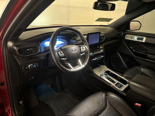 Rapid Red Metallic Tinted Clearcoat 2022 Ford Explorer ST