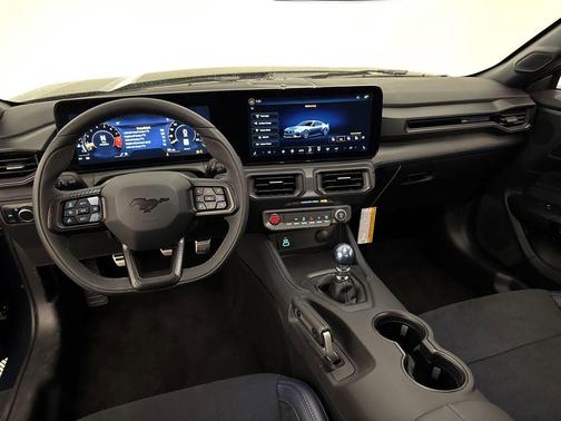 2025 Ford Mustang Dark Horse