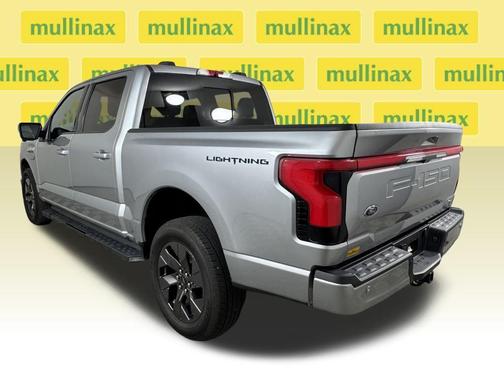 2022 Ford F-150 Lightning LARIAT