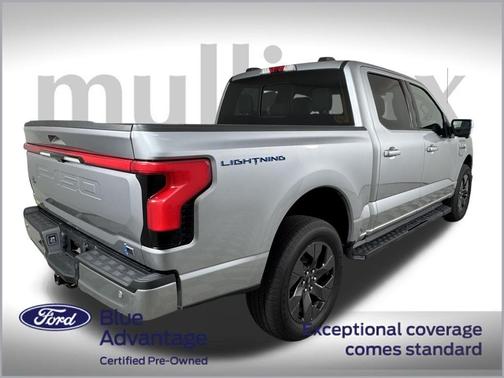 2022 Ford F-150 Lightning LARIAT