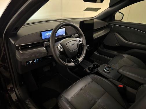 2022 Ford Mustang Mach-E GT