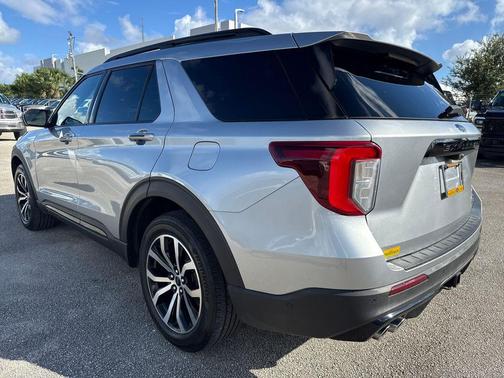 2020 Ford Explorer ST