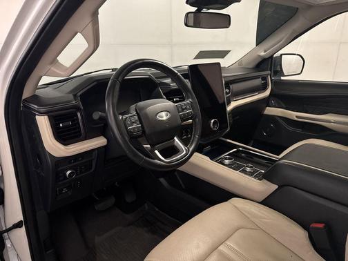 2022 Ford Expedition Platinum
