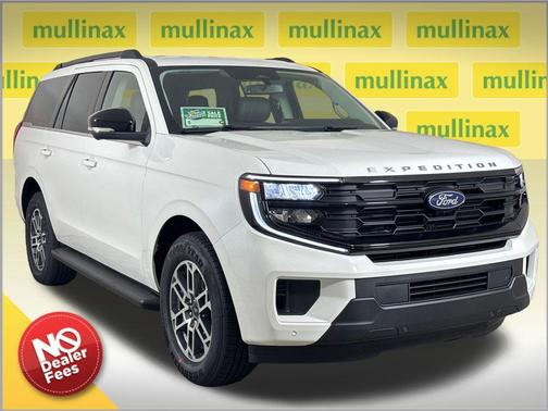 Star White 2026 Ford Expedition Active