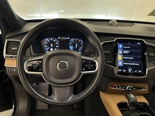 2019 Volvo XC90 T6 Inscription