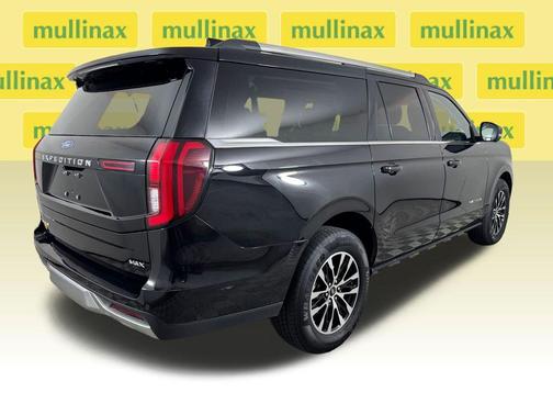 Black Metallic 2025 Ford Expedition Max Platinum