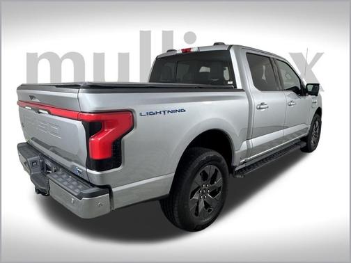 2023 Ford F-150 Lightning LARIAT