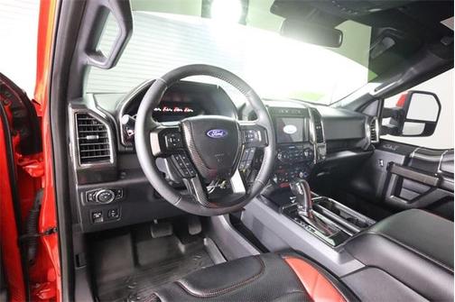 Photo 4 of 37 of 2018 Ford F-150 XLT