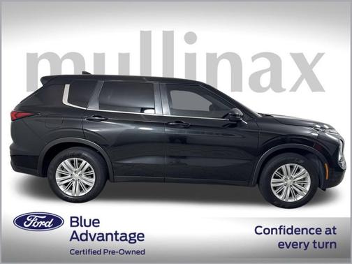 2022 Mitsubishi Outlander ES