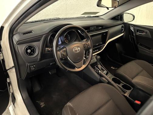 2016 Scion iM Base