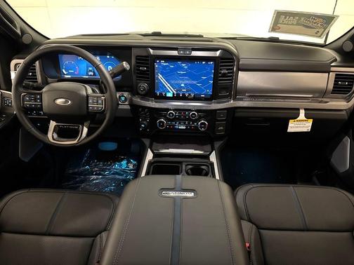 2025 Ford F-250 Platinum