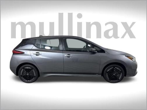 2023 Nissan Leaf SV PLUS
