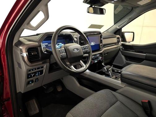 2024 Ford F-150 Lightning XLT