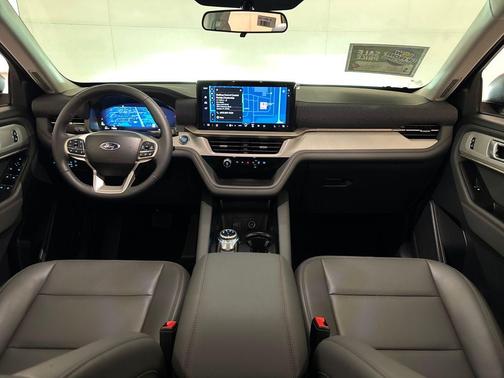 Agate Black Metallic 2026 Ford Explorer Active