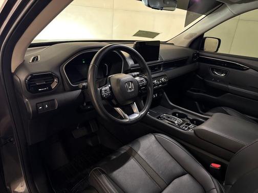 2023 Honda Pilot EX-L 8-Passenger