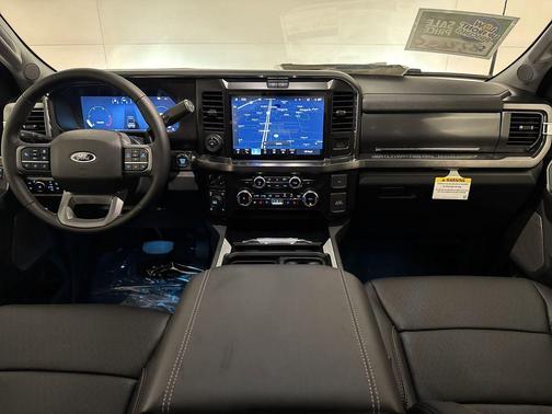 2025 Ford F-350 Lariat Super Duty