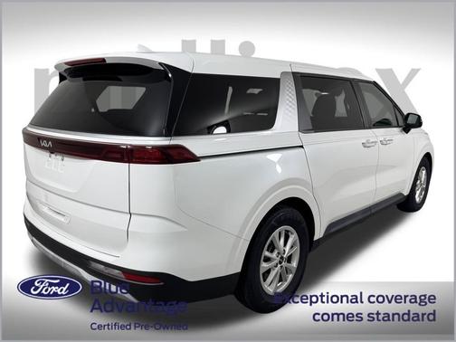2023 Kia Carnival LX