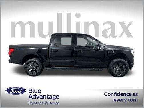 2023 Ford F-150 Lightning LARIAT