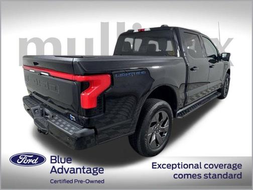 2023 Ford F-150 Lightning LARIAT