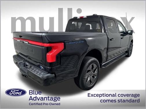 2023 Ford F-150 Lightning LARIAT