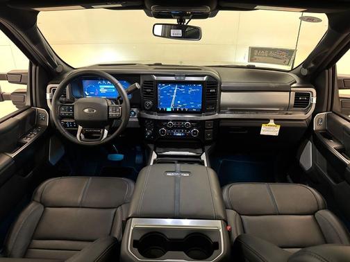 2025 Ford F-250 Platinum