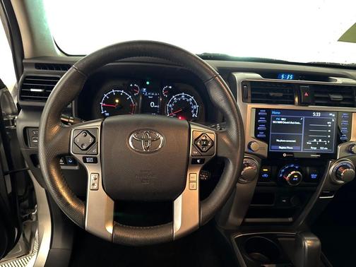 2022 Toyota 4Runner SR5