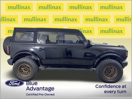 Shadow Black 2024 Ford Bronco Outer Banks