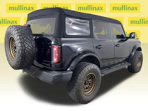 Shadow Black 2024 Ford Bronco Outer Banks