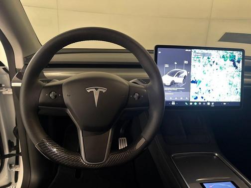 2024 Tesla Model Y Performance