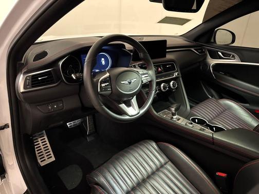 2022 Genesis G70 3.3T