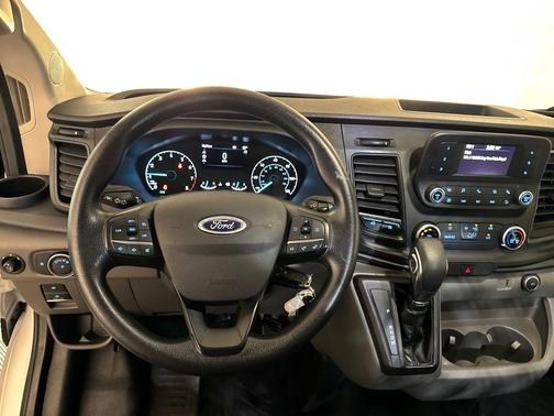 2022 Ford Transit-250 Base