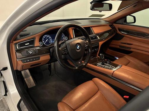 2015 BMW 750 Li