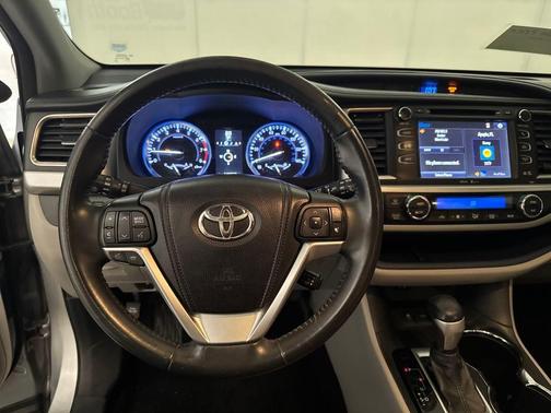 2014 Toyota Highlander XLE