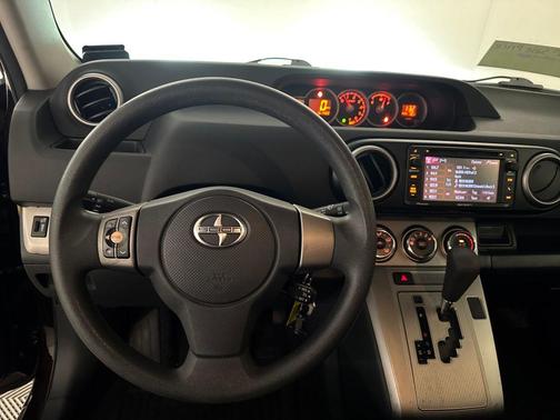 2014 Scion xB Base