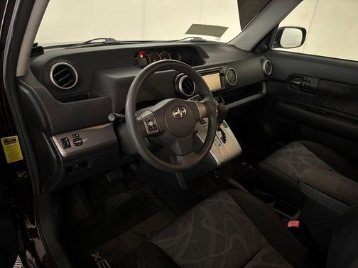 2014 Scion xB Base
