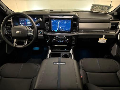 2025 Ford F-250 Platinum