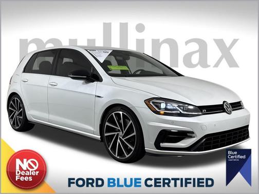 2019 Volkswagen Golf R 2.0T w/DCC & Navigation