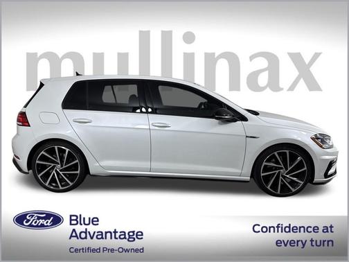 2019 Volkswagen Golf R 2.0T w/DCC & Navigation