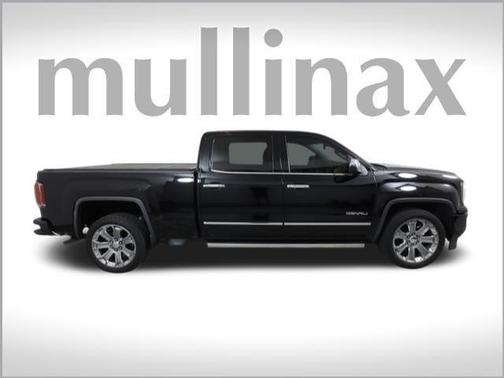 Photo 2 of 32 of 2018 GMC Sierra 1500 Denali