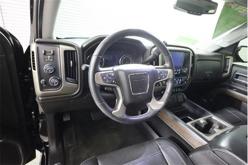 Photo 4 of 32 of 2018 GMC Sierra 1500 Denali