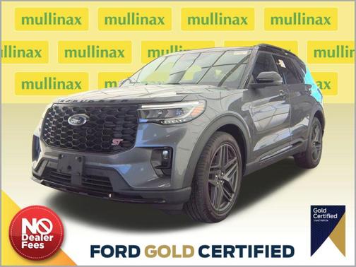 Carbonized Gray Metallic 2025 Ford Explorer ST