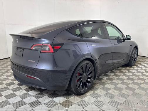 2024 Tesla Model Y Performance
