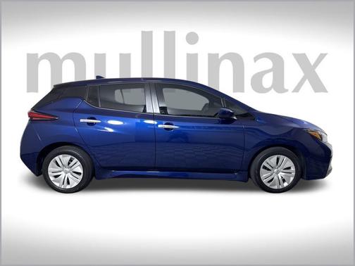 2023 Nissan Leaf S