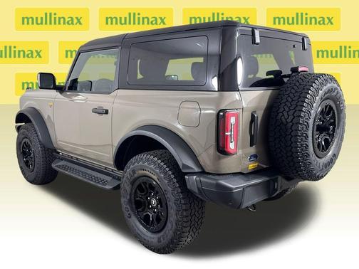 Gray 2025 Ford Bronco Badlands
