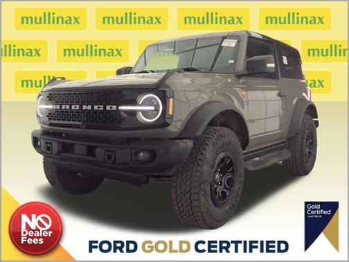 Gray 2025 Ford Bronco Badlands