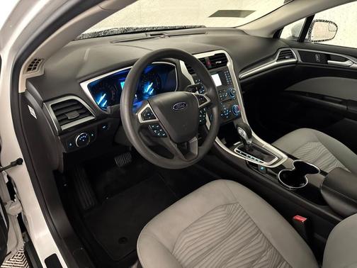 2016 Ford Fusion S