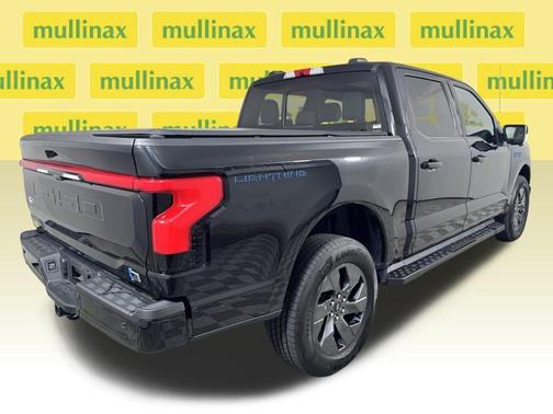 2025 Ford F-150 Lightning LARIAT