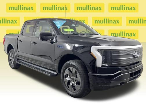 2025 Ford F-150 Lightning LARIAT