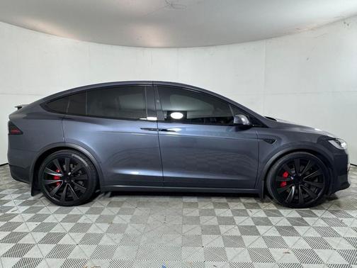 2023 Tesla Model X Plaid